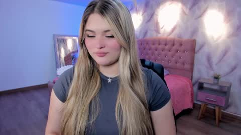 Snapshot of luna_volk chatting on 04/01/26, 03:40 Luna online show from 04/01/26, 03:40