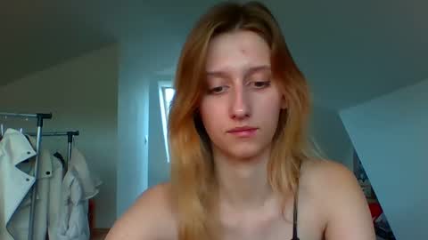 Snapshot of luna_xsensual chatting on 12/04/24, 11:08 L U N A  online show from 12/04/24, 11:08