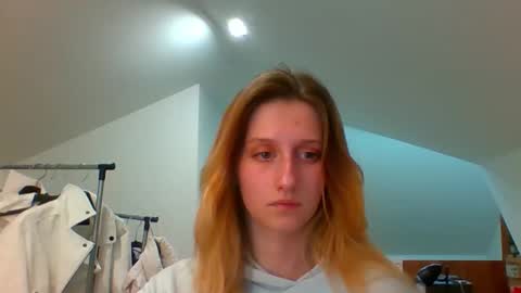 Snapshot of luna_xsensual chatting on 12/06/24, 03:00 L U N A  online show from 12/06/24, 03:00