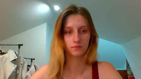 Snapshot of luna_xsensual chatting on 12/06/24, 06:06 L U N A  online show from 12/06/24, 06:06