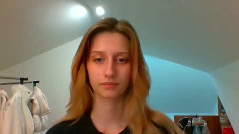 Snapshot of luna_xsensual chatting on 12/11/24, 05:48 L U N A  online show from 12/11/24, 05:48