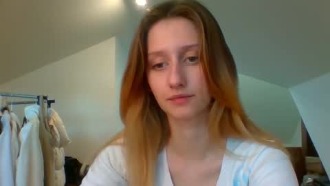 Snapshot of luna_xsensual chatting on 01/03/25, 10:41 L U N A  online show from 01/03/25, 10:41