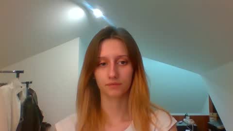 Snapshot of luna_xsensual chatting on 01/15/25, 03:07 L U N A  online show from 01/15/25, 03:07