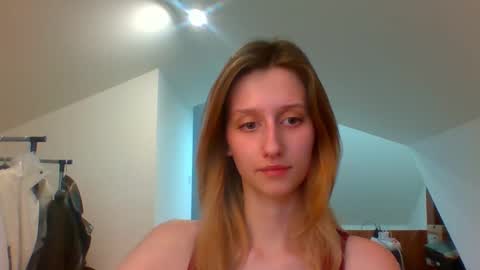 Snapshot of luna_xsensual chatting on 01/22/25, 02:46 L U N A  online show from 01/22/25, 02:46