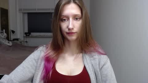 Snapshot of luna_xsensual chatting on 12/01/25, 06:29 L U N A online show from 12/01/25, 06:29