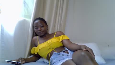 Snapshot of luna_zest chatting on 02/16/26, 10:33 luna online show from 02/16/26, 10:33