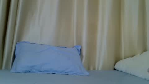 Snapshot of luna_zest chatting on 04/25/26, 09:45 luna online show from 04/25/26, 09:45