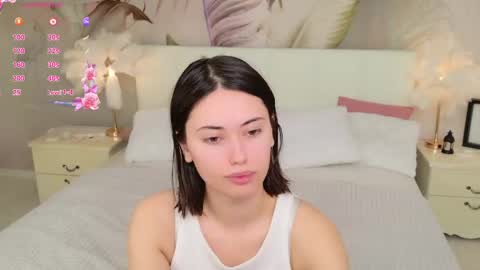 Luna online show from 04/12/26, 02:55