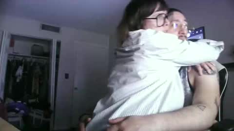 Snapshot of lunaanddrewskii chatting on 04/03/26, 08:45 lunaanddrewskii online show from 04/03/26, 08:45