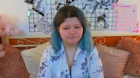 Snapshot of lunaar_ chatting on 05/21/26, 05:47 Luna online show from 05/21/26, 05:47