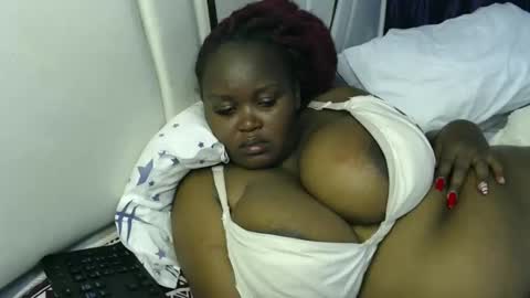 lunabloom01 online show from 01/14/26, 10:58