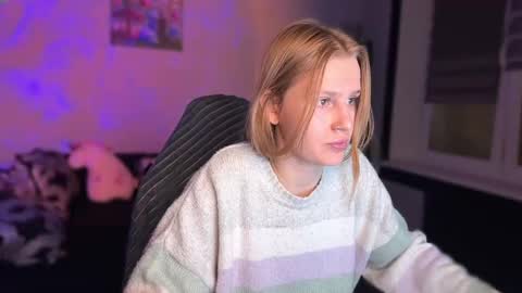 Britney online show from 11/26/25, 09:38