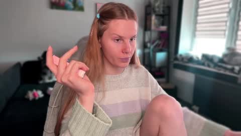 Snapshot of lunacyy chatting on 02/01/26, 12:04 Britney online show from 02/01/26, 12:04