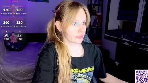 Snapshot of lunacyy chatting on 03/11/26, 07:31 Britney online show from 03/11/26, 07:31