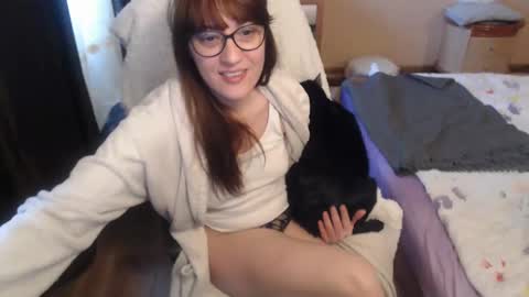 Snapshot of lunadelsol2 chatting on 02/25/25, 02:22 Luna..ntmu online show from 02/25/25, 02:22