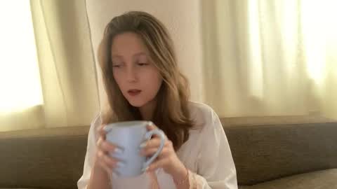 Snapshot of lunafeather chatting on 02/09/26, 03:43 lunafeather online show from 02/09/26, 03:43