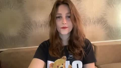 Snapshot of lunafeather chatting on 03/08/26, 05:44 lunafeather online show from 03/08/26, 05:44