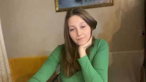 Snapshot of lunafeather chatting on 03/26/26, 06:24 lunafeather online show from 03/26/26, 06:24