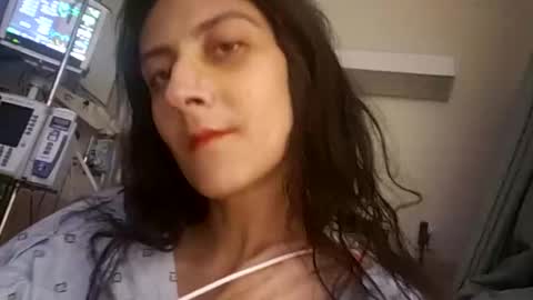 Snapshot of lunafreya92 chatting on 02/17/25, 12:54 Freya online show from 02/17/25, 12:54