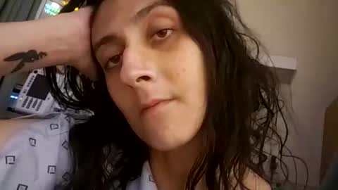 Snapshot of lunafreya92 chatting on 02/17/25, 07:26 Freya online show from 02/17/25, 07:26