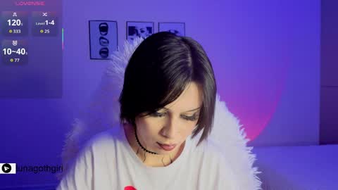 Snapshot of lunagothgirl chatting on 04/04/26, 05:16 Luna online show from 04/04/26, 05:16