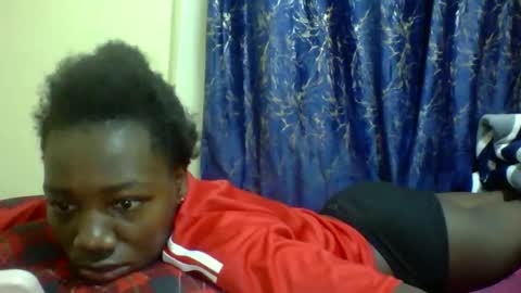lunah_kitty online show from 04/30/26, 09:48