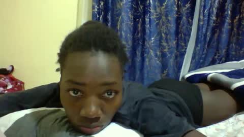 lunah_kitty online show from 05/05/26, 04:31