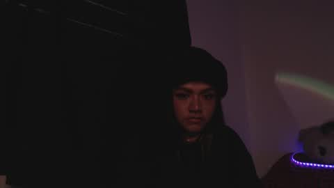 Snapshot of lunahotvibe chatting on 04/03/26, 07:23 Luna Online mostly at 9 am 8 pm online show from 04/03/26, 07:23