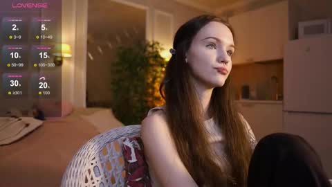 Snapshot of lunaice__ chatting on 12/01/25, 09:03 Luna online show from 12/01/25, 09:03