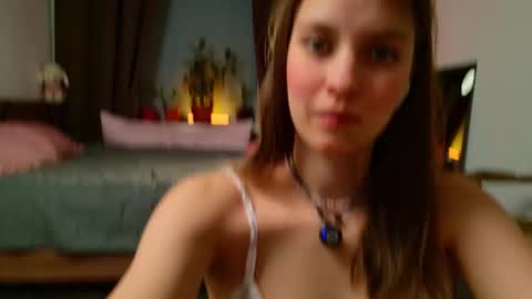 lunalike online show from 11/08/25, 12:11