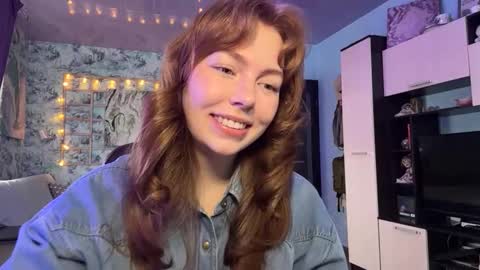 Luna online show from 03/12/26, 03:23