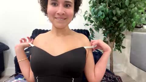 lunaloopzz online show from 04/28/26, 02:10