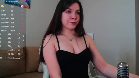 Snapshot of lunalovesuu chatting on 02/11/25, 07:12 Luna online show from 02/11/25, 07:12