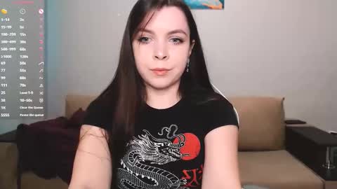 Snapshot of lunalovesuu chatting on 09/09/25, 04:06 Luna online show from 09/09/25, 04:06