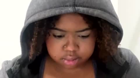 lunamoth00 online show from 12/03/25, 09:24