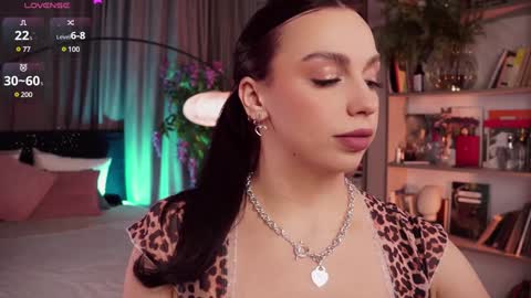 Luna  next streams Mon Fri Sat Sun 8pm-5am gmt0 online show from 01/14/25, 11:58