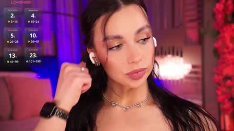 Luna  next streams Mon Fri Sat Sun 8pm-5am gmt0 online show from 10/21/25, 08:31