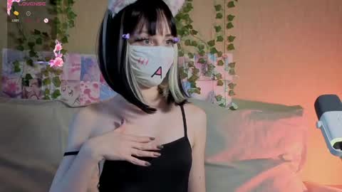Snapshot of lunanyanmi chatting on 05/30/26, 12:24 Luna online show from 05/30/26, 12:24