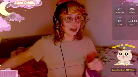Snapshot of lunaoddity chatting on 04/28/26, 09:31 Luna online show from 04/28/26, 09:31