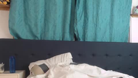 Snapshot of lunapalmer01 chatting on 01/06/25, 01:20 Julieth online show from 01/06/25, 01:20