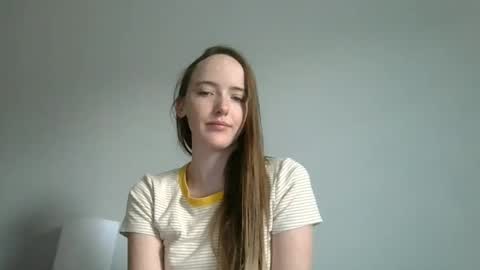 lunapixie2020 online show from 04/29/26, 09:32
