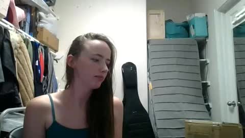lunapixie2020 online show from 05/05/26, 07:11