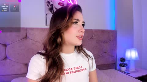 Luna  online show from 01/15/25, 06:29