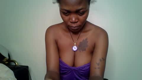 Snapshot of lunargoddess45 chatting on 01/12/26, 05:45 lunargoddess45 online show from 01/12/26, 05:45