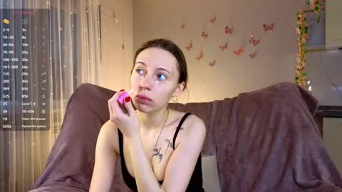 Kelly online show from 05/04/26, 04:03