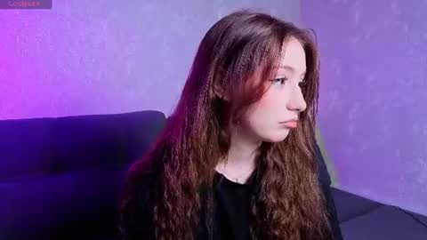 Snapshot of lunarialive chatting on 06/14/26, 10:06 Sonya online show from 06/14/26, 10:06