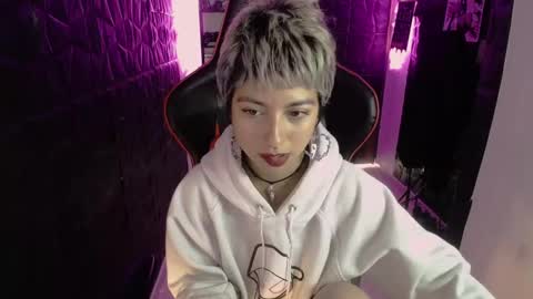 Snapshot of lunarichy chatting on 02/23/26, 07:44 lunarichy online show from 02/23/26, 07:44