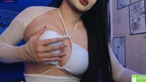 Snapshot of lunarose77 chatting on 03/15/26, 08:15 Luna online show from 03/15/26, 08:15