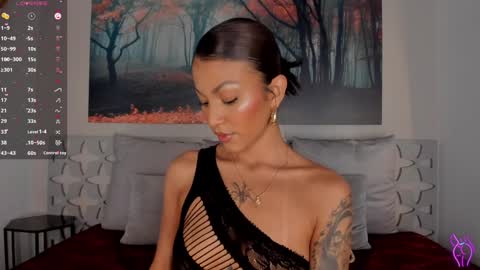 Luna Ruso  online show from 01/15/25, 08:05