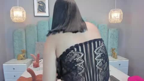 Luna online show from 04/28/26, 11:15